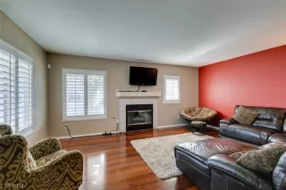 Photo #4: 2560901 Listing