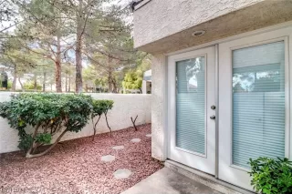 Photo #2: 2560912 Listing