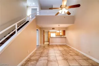 Photo #3: 2560912 Listing