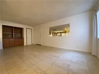 Photo #3: 2560921 Listing 