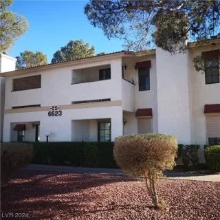 Photo #1: 2560938 Listing 