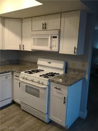 Photo #6: 2560938 Listing 