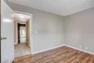 Photo #6: 2560949 Listing 