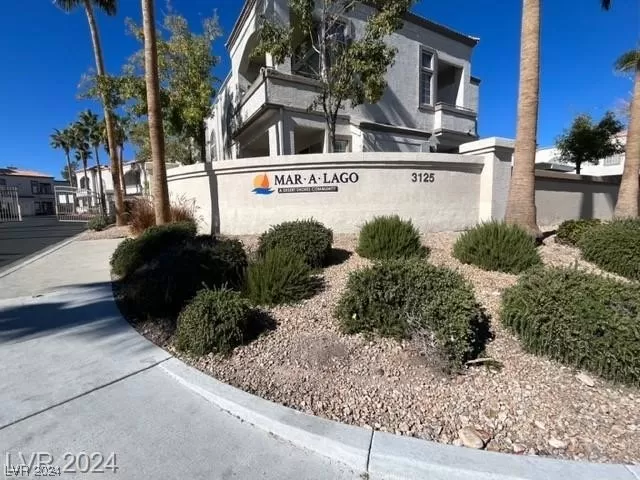 MLS: 2560968 Condo For Sale