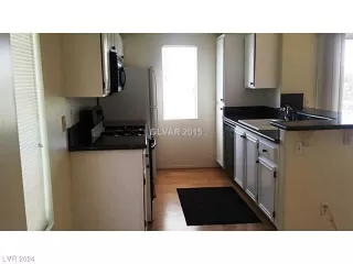 Photo #2: 2560968 Listing