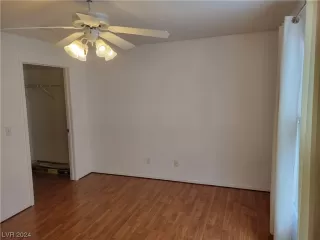 Photo #6: 2560968 Listing