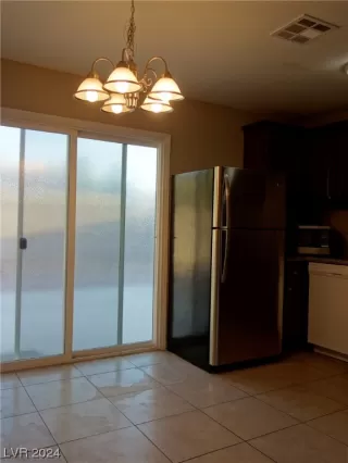 Photo #2: 2560977 Listing