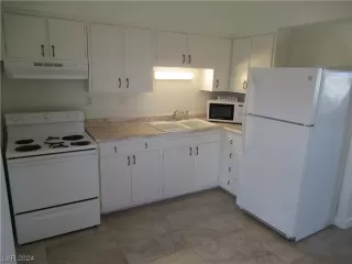 Photo #6: 2560982 Listing 