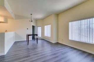 Photo #6: 2560998 Listing 