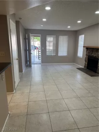 Photo #3: 2561005 Listing 