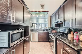 Photo #3: 2561013 Listing