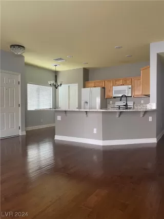 Photo #1: 2561014 Listing 