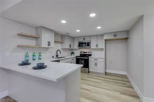 MLS: 2561018 Condo For Sale