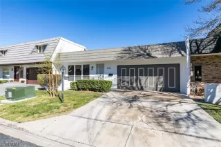 Photo #2: 2561018 Listing