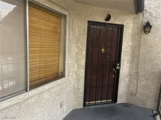 Photo #1: 2561053 Listing 