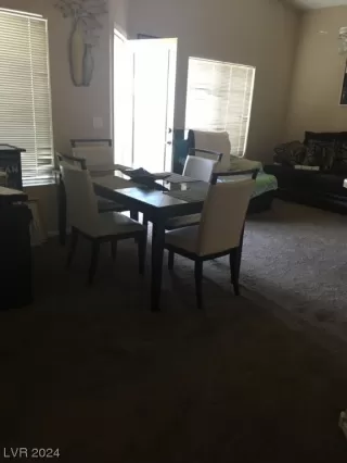 Photo #4: 2561072 Listing