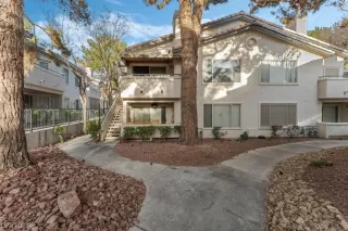 Photo #1: 2561084 Listing 