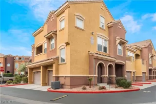 Photo #3: 2561106 Listing