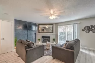 Photo #3: 2561109 Listing 