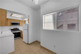 Photo #6: 2561139 Listing 