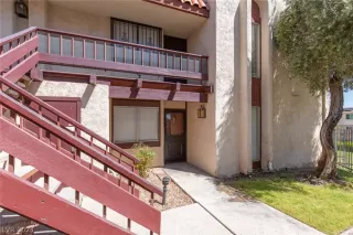 Photo #2: 2561145 Listing