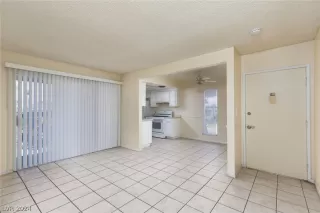 Photo #6: 2561145 Listing