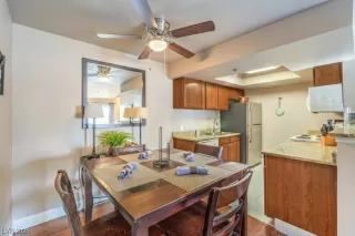 Photo #4: 2561147 Listing 