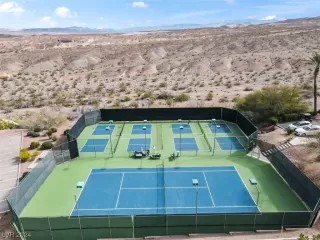 Photo #5: 2561156 Listing 