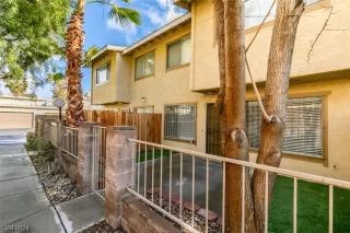 Photo #1: 2561179 Listing