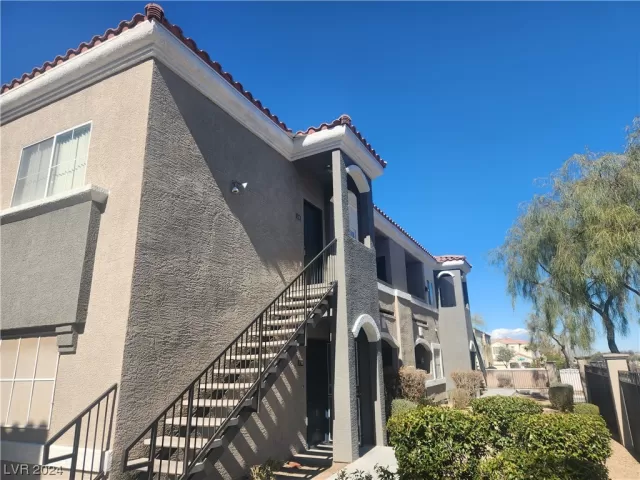 MLS: 2561183 Condo For Sale