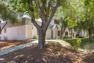 Photo #1: 2561187 Listing