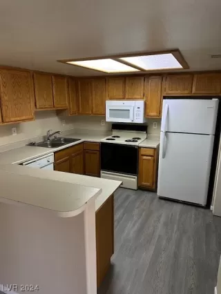 Photo #2: 2561214 Listing 