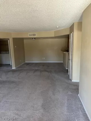 Photo #5: 2561214 Listing 