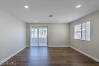 Photo #3: 2561258 Listing