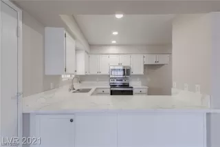 Photo #5: 2561258 Listing