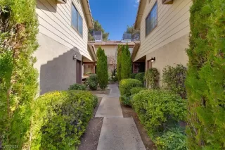 Photo #1: 2561263 Listing 