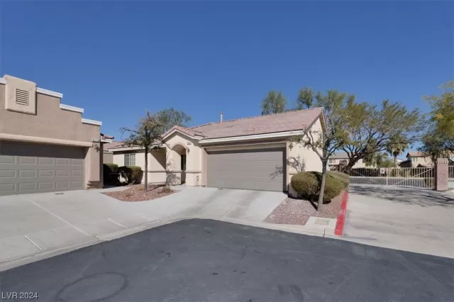 MLS: 2561278 Condo For Sale