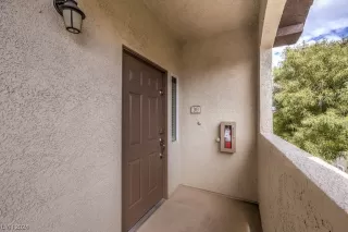 Photo #2: 2561305 Listing