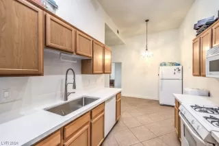 Photo #6: 2561305 Listing