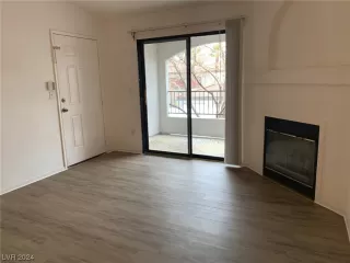 Photo #3: 2561312 Listing 