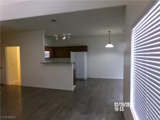 Photo #4: 2561349 Listing 