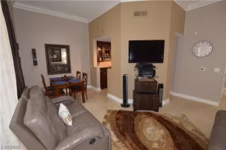 Photo #3: 2561362 Listing