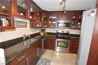 Photo #6: 2561362 Listing