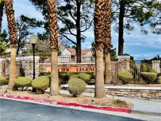 Photo #1: 2561384 Listing