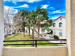 Photo #2: 2561384 Listing