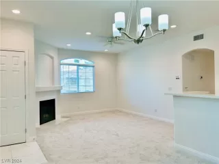 Photo #3: 2561384 Listing