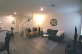Photo #3: 2561411 Listing 