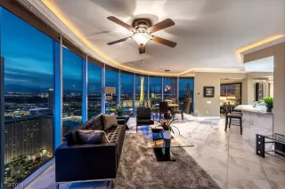 Photo #2: 2561445 Listing