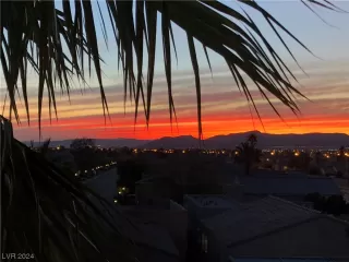 Photo #5: 2561457 Listing 