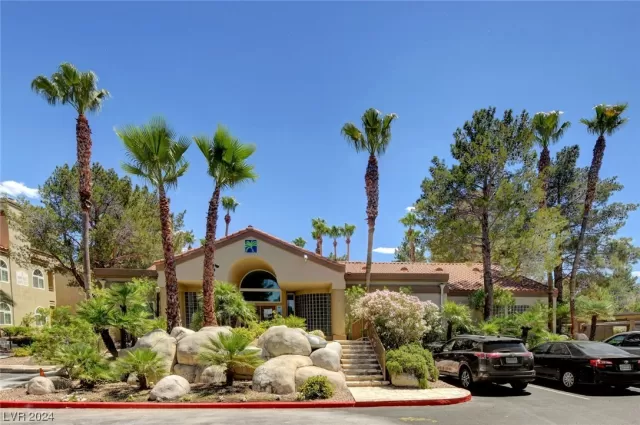 MLS: 2561464 Condo For Sale